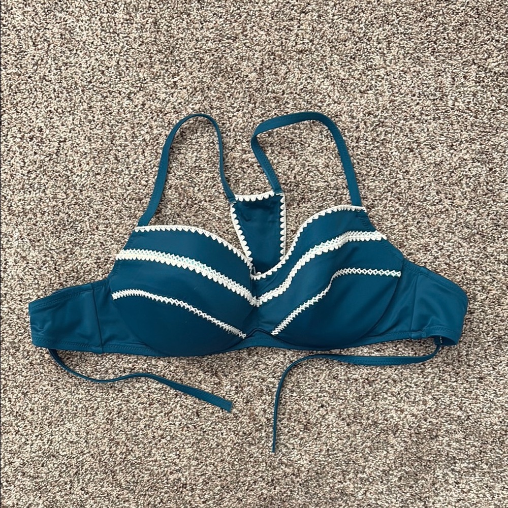 Target sand and shore bikini top  36D